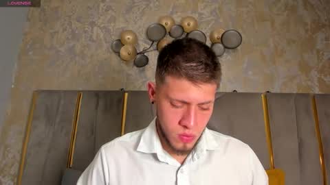  Sebastian  online show from November 2025 07:24:01 PM