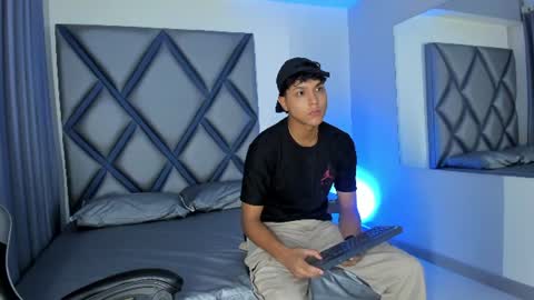 sebastiann_04 online show from June 2026 09:13:01 PM