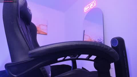 Lucian Sinclair online show from December 2024 11:26:02 PM