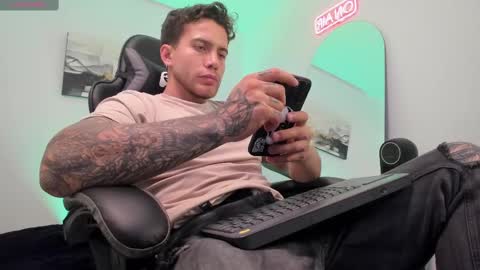 Lucian Sinclair online show from March 2025 01:00:02 AM