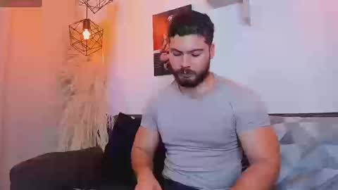 Snapshot of sebastianvilla__ chatting on March 2026 11:33:01 PM Instagram jeanpaulfit online show from March 2026 11:33:01 PM