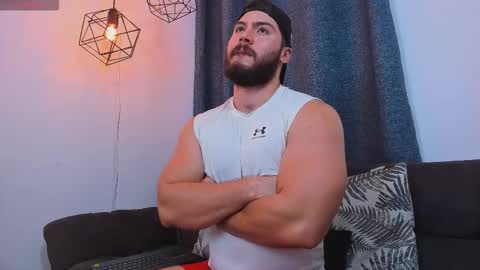 Snapshot of sebastianvilla__ chatting on March 2026 11:08:01 PM Instagram jeanpaulfit online show from March 2026 11:08:01 PM