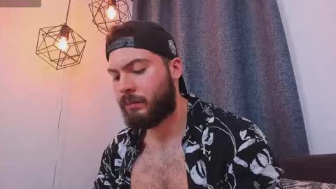 Snapshot of sebastianvilla__ chatting on March 2026 11:00:02 PM Instagram jeanpaulfit online show from March 2026 11:00:02 PM