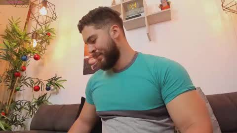 Snapshot of sebastianvilla__ chatting on April 2026 10:18:01 PM Instagram jeanpaulfit online show from April 2026 10:18:01 PM