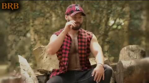 Snapshot of sebastianvilla__ chatting on April 2026 02:40:01 PM Instagram jeanpaulfit online show from April 2026 02:40:01 PM