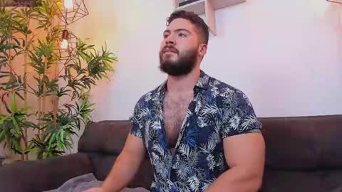Snapshot of sebastianvilla__ chatting on April 2026 10:45:01 PM Instagram jeanpaulfit online show from April 2026 10:45:01 PM