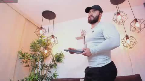 Snapshot of sebastianvilla__ chatting on May 2026 11:09:01 PM Instagram jeanpaulfit online show from May 2026 11:09:01 PM