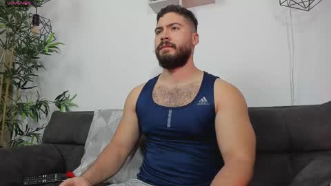 Snapshot of sebastianvilla__ chatting on May 2026 12:50:02 AM Instagram jeanpaulfit online show from May 2026 12:50:02 AM