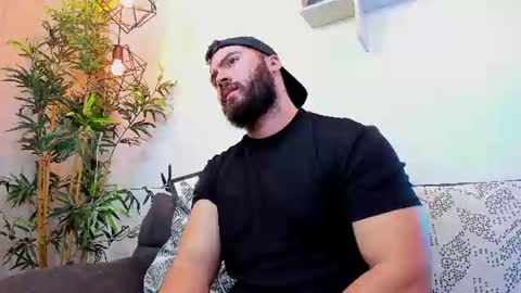 Instagram jeanpaulfit  online show from July 2026 08:27:02 PM