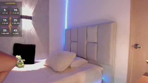 Sebas online show from September 2025 11:10:01 AM