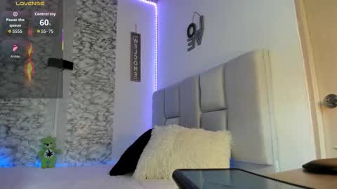 Sebas online show from October 2025 02:26:01 PM