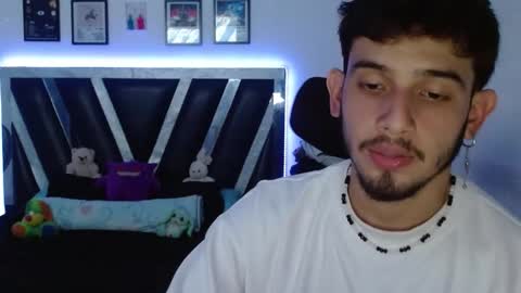 Sebas online show from December 2025 05:57:01 AM