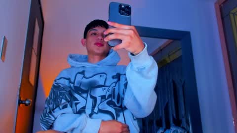 Sebastian online show from April 2026 04:10:02 AM