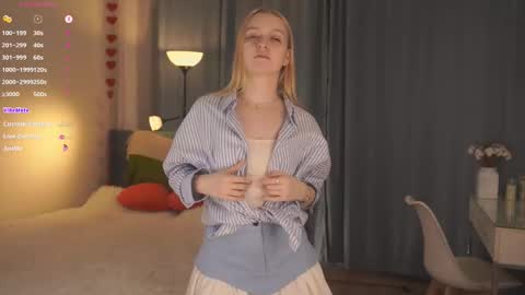 Rina online show from October 2025 07:11:02 PM