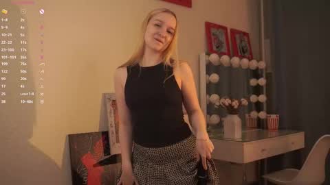 Rina online show from October 2025 07:27:01 PM