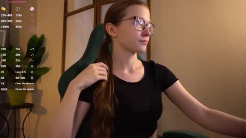 Brenda online show from October 2025 05:40:01 AM