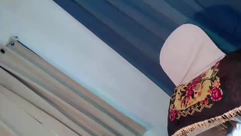 kwen online show from September 2025 03:50:01 PM