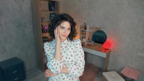 Mia online show from May 2026 07:36:02 AM