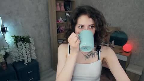 Mia online show from June 2026 05:22:01 AM