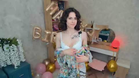 Mia online show from June 2026 05:28:01 AM