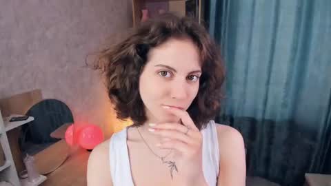 Mia online show from June 2026 05:39:02 AM