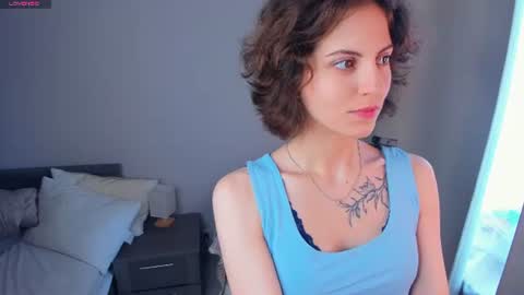 Mia online show from July 2026 05:33:02 AM