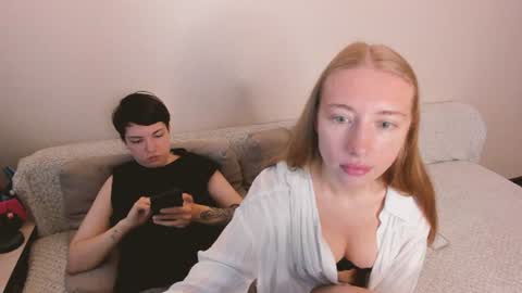 Snapshot of secret_dreams_ chatting on July 2026 07:04:02 AM Amanda and pair in a real life we love each other but can play with you online show from July 2026 07:04:02 AM