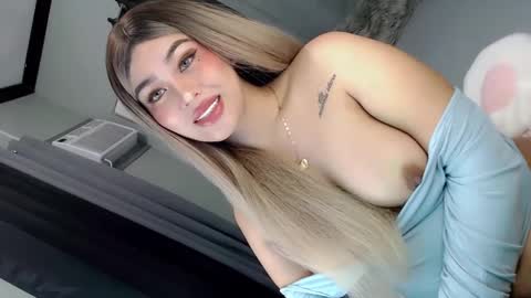 Chloe online show from February 2025 12:10:02 AM