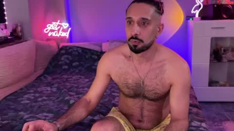 Secret Lovers online show from May 2026 04:15:01 PM