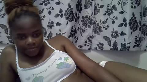 cruce online show from November 2025 12:45:02 PM