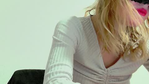 Snapshot of secretanni chatting on December 2024 08:05:01 PM Anni online show from December 2024 08:05:01 PM