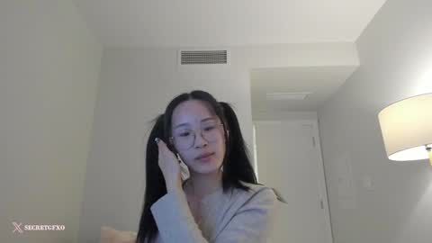 Snapshot of secretgirlfriendxo chatting on February 2025 04:25:02 AM Angela online show from February 2025 04:25:02 AM