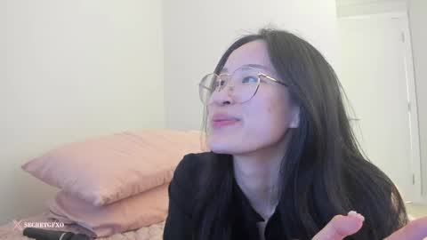 Snapshot of secretgirlfriendxo chatting on March 2025 10:02:01 AM Angela online show from March 2025 10:02:01 AM