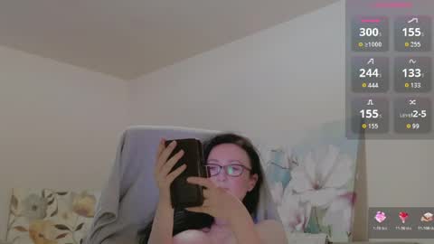 Mariot  Mery for short ..never call me PET NAMES in FREECHAT mom momy baby or sweety  online show from May 2026 09:48:01 AM