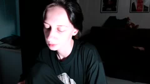 secrettt_poison online show from July 2026 04:33:01 PM