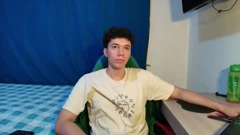 Snapshot of seder_4 chatting on January 2026 04:33:02 PM Sebas online show from January 2026 04:33:02 PM