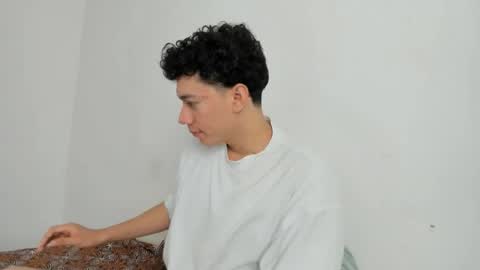 Snapshot of seder_4 chatting on June 2026 06:22:02 PM Sebas online show from June 2026 06:22:02 PM
