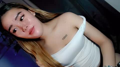 Snapshot of seducing_angela chatting on February 2026 04:47:02 PM seducing_angela online show from February 2026 04:47:02 PM