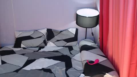 Snapshot of seductive_jhanna chatting on September 2025 04:51:02 PM seductive_jhanna online show from September 2025 04:51:02 PM