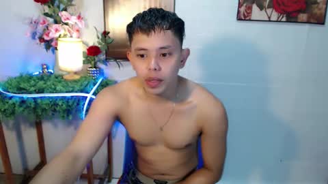 Snapshot of seductive_maxxx chatting on May 2026 03:45:02 AM Max online show from May 2026 03:45:02 AM