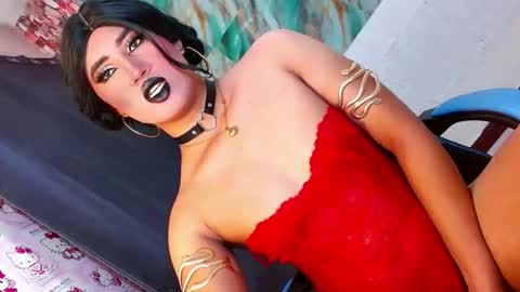 Snapshot of seductive_scarllete chatting on December 2025 11:45:01 PM SCARLETTE online show from December 2025 11:45:01 PM