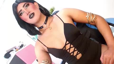 Snapshot of seductive_scarllete chatting on January 2026 11:30:01 PM SCARLETTE online show from January 2026 11:30:01 PM