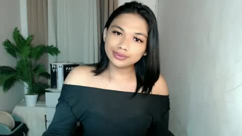 Snapshot of seductivedeluxe69 chatting on July 2026 06:20:01 PM Deluxe online show from July 2026 06:20:01 PM