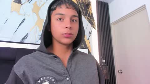 seductivo online show from March 2026 07:34:02 AM