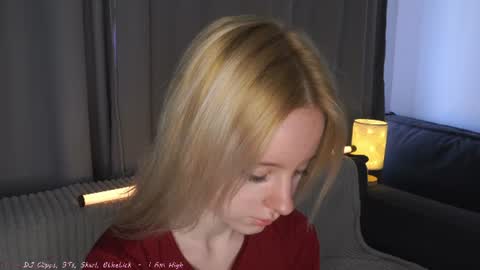 See Its honey bunny  im Lana online show from July 2026 02:20:01 PM