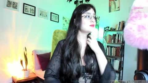 Snapshot of segismunda chatting on April 2026 02:27:02 AM Luciana online show from April 2026 02:27:02 AM