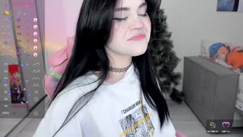 Selena  online show from December 2024 05:26:01 AM