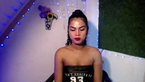 selena_fox2000 online show from May 2026 05:02:02 AM