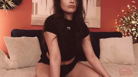 Selena Allure online show from May 2026 03:56:01 AM