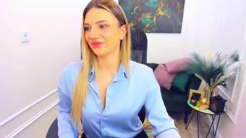 Snapshot of selenaemoore chatting on March 2026 03:34:01 AM selenaemoore online show from March 2026 03:34:01 AM